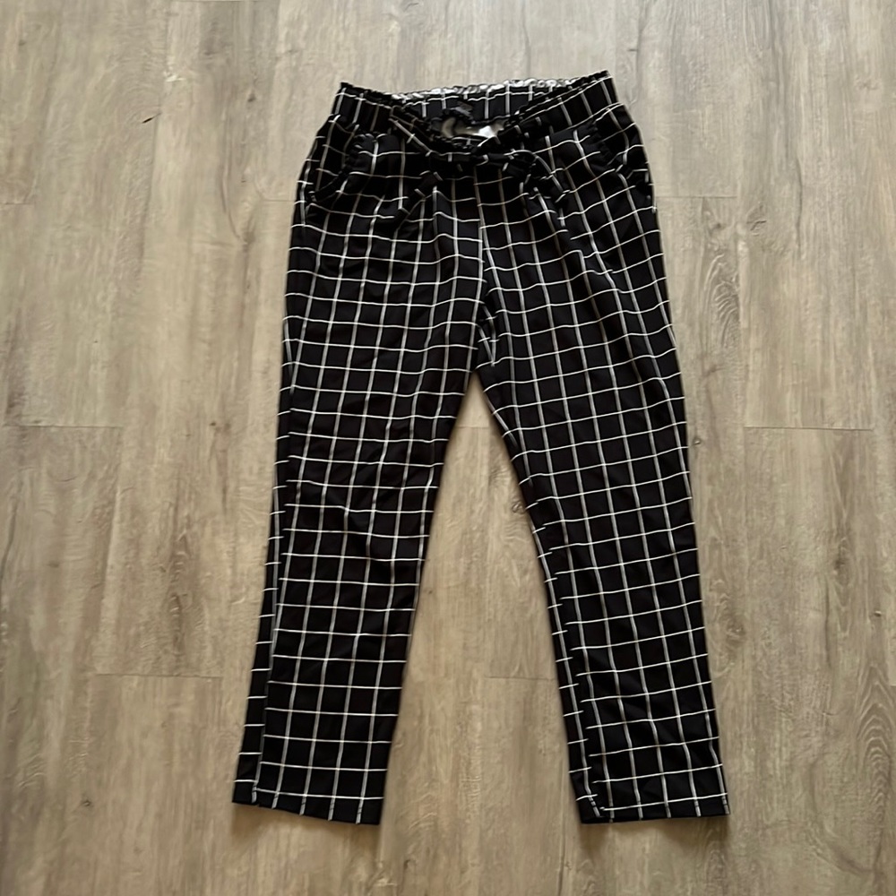 Black and white dress pant